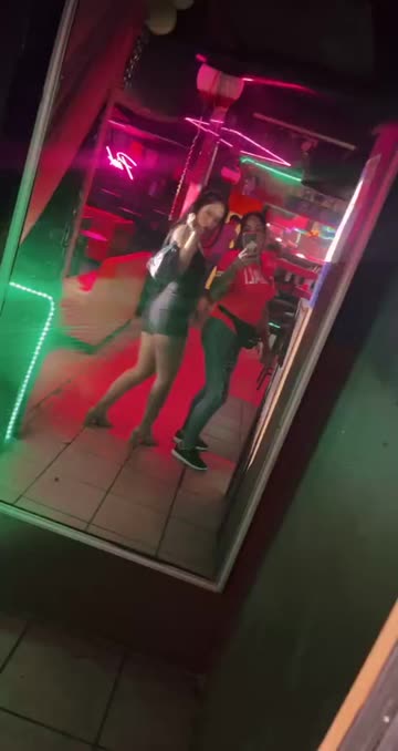 Preview for a Spotlight video that uses the New Candy Filter Lens