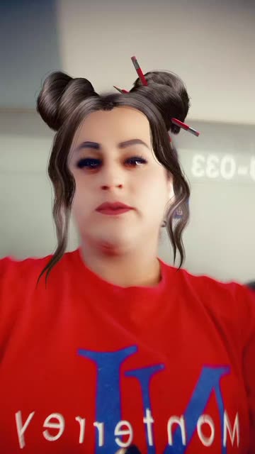 Preview for a Spotlight video that uses the Pencil Hairbuns Lens