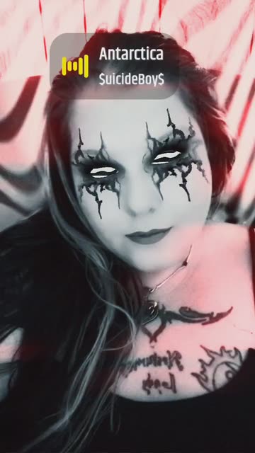 Preview for a Spotlight video that uses the melting Lens