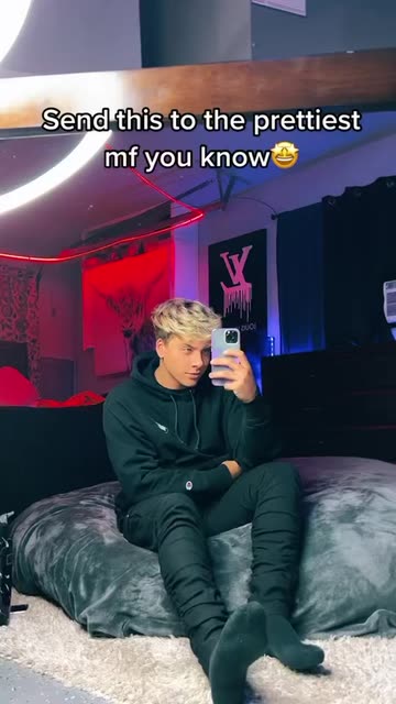 Spotlight content by a Snapchat user