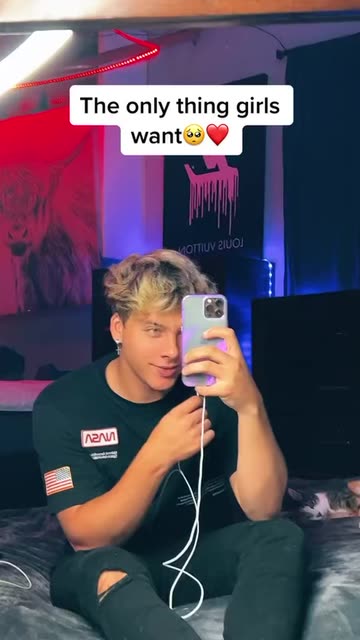 Spotlight content by a Snapchat user