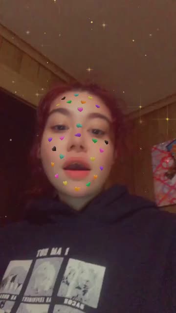 Preview for a Spotlight video that uses the Hearts Sticker💚💛 Lens