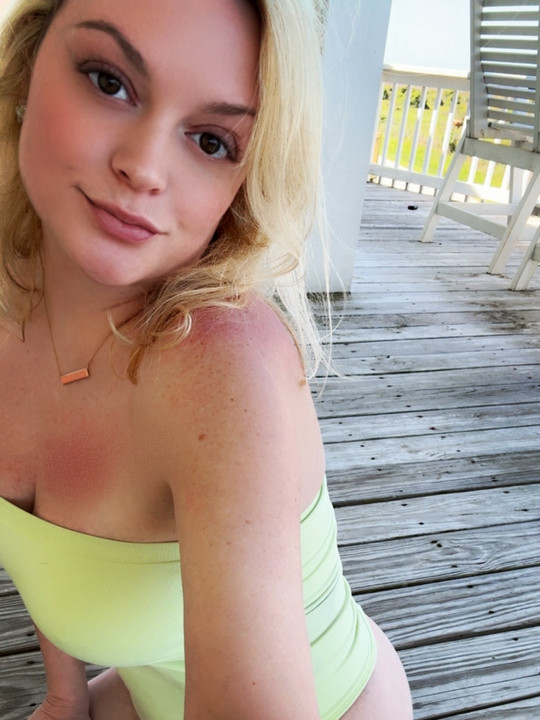 lovelylaur3n
