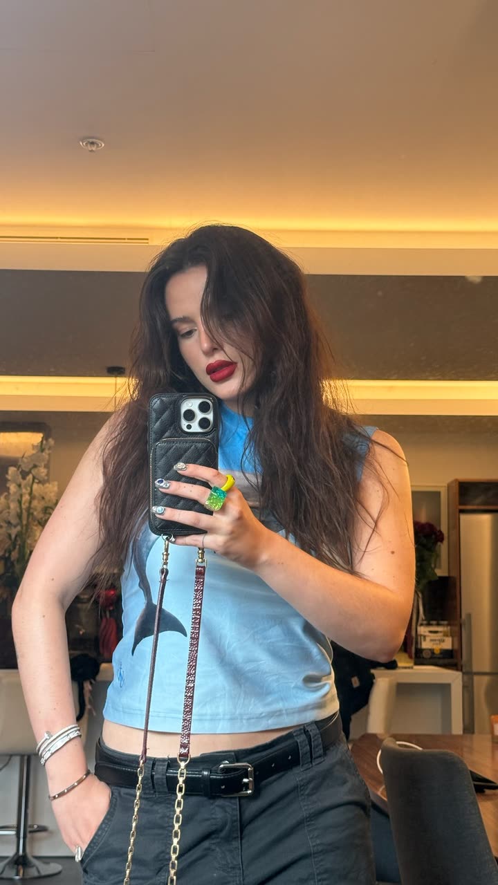 محتوى سناب شات لـ Bella Thorne