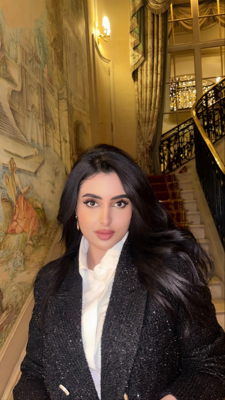 محتوى سناب شات لـ الجوهرة السبيعي في باريس 🇫🇷?