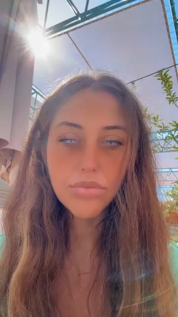 Preview for a Spotlight video that uses the Venus Lens