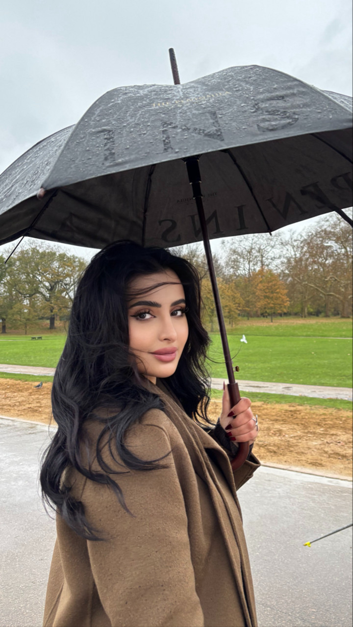 محتوى سناب شات لـ الجوهرة السبيعي في باريس 🇫🇷?