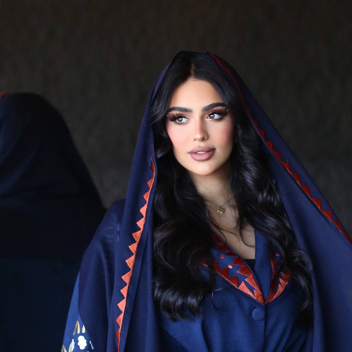 محتوى سناب شات لـ خلود اللميع 🪭 Aloooloo 🦚