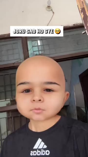 Preview for a Spotlight video that uses the Big Head Lens