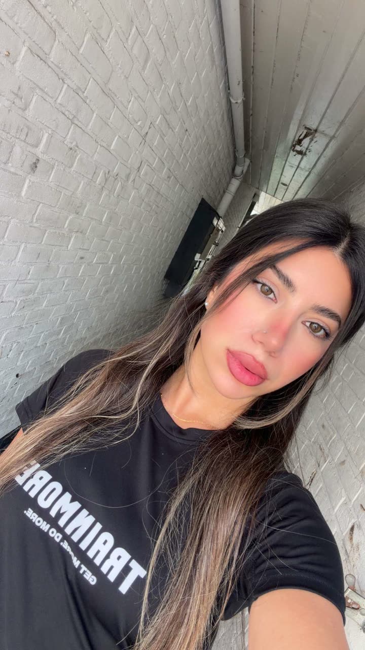 قصة سناب شات للحساب elissaraudeh رقم 1