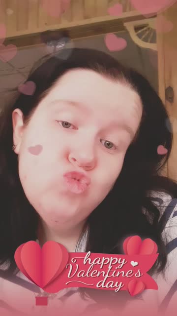 Preview for a Spotlight video that uses the Happy Valentines Lens