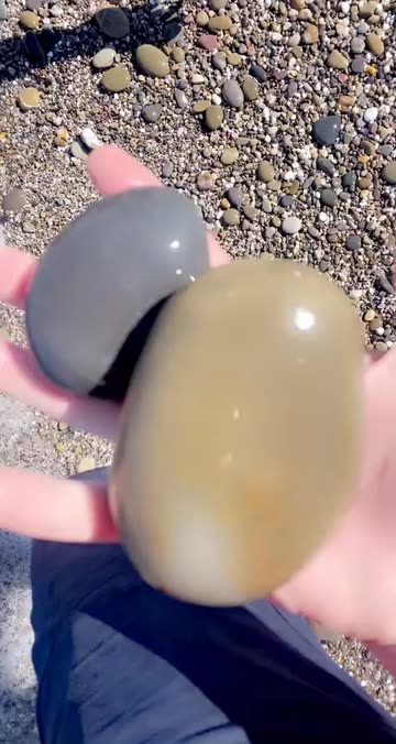 Preview for a Spotlight video that uses the hurt Lens