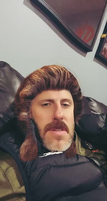 Preview for a Spotlight video that uses the Mullet Hair Cut Lens