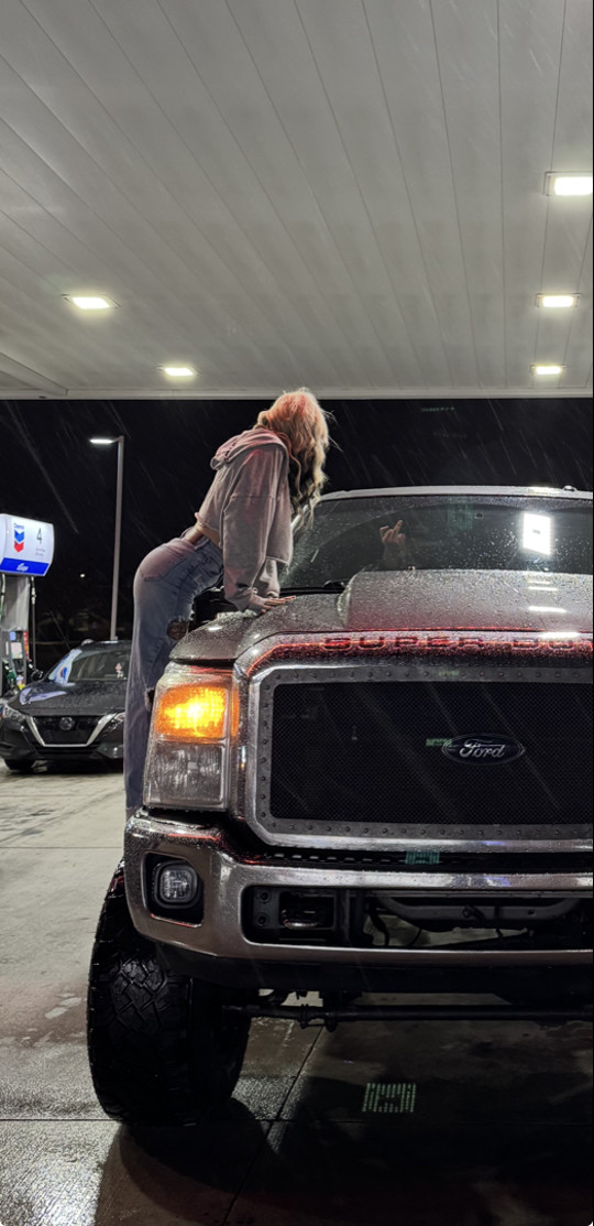 chloejr63