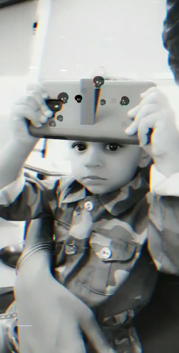 Preview for a Spotlight video that uses the Skull Mood Lens