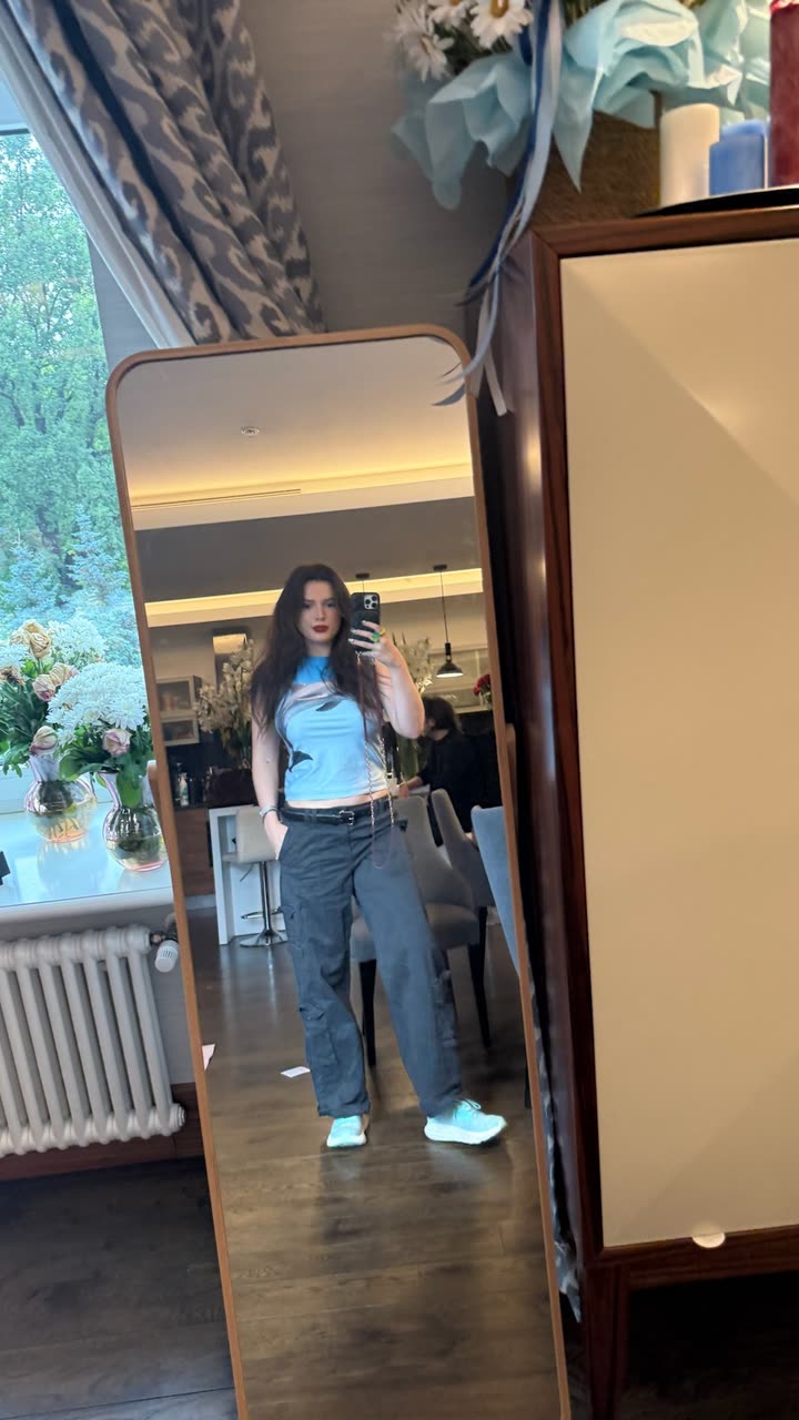 محتوى سناب شات لـ Bella Thorne