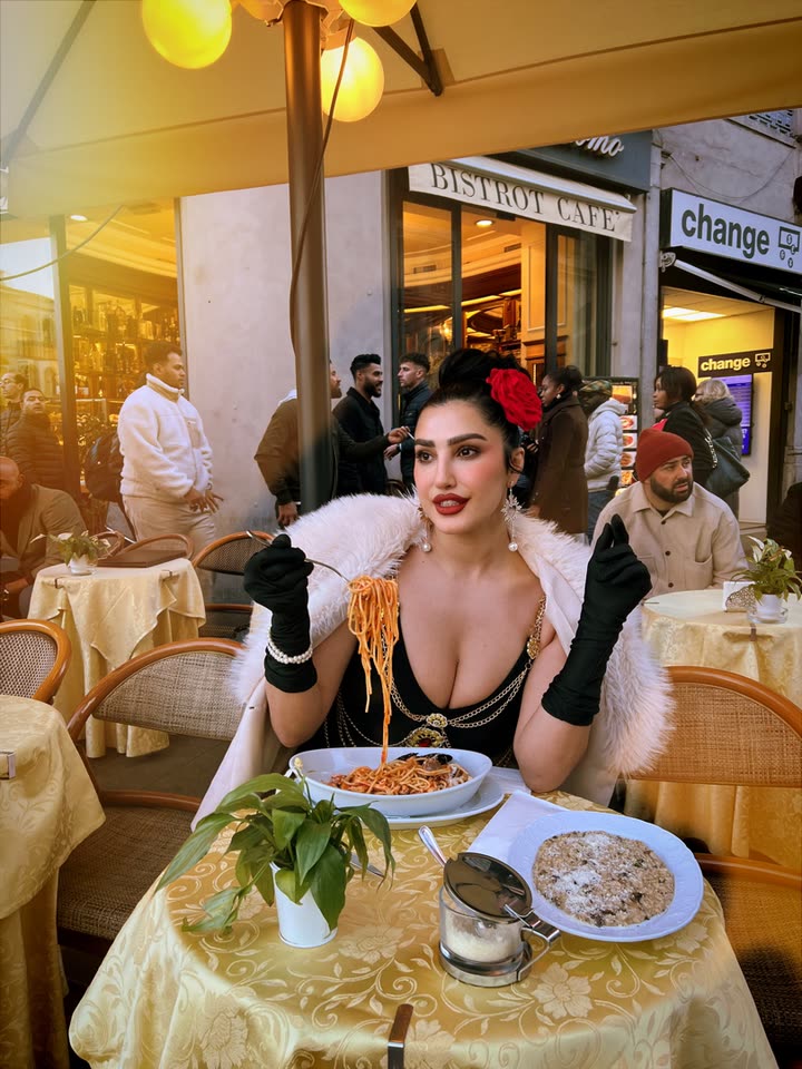 محتوى سناب شات لـ carole atieh