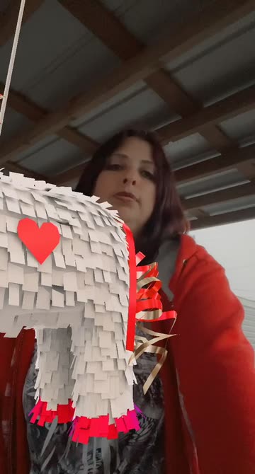 Preview for a Spotlight video that uses the Lovely Unicorn Piñata Lens