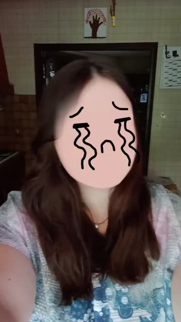 Preview for a Spotlight video that uses the Cartoon Face Lens