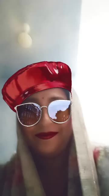 Preview for a Spotlight video that uses the Smart Look Lens