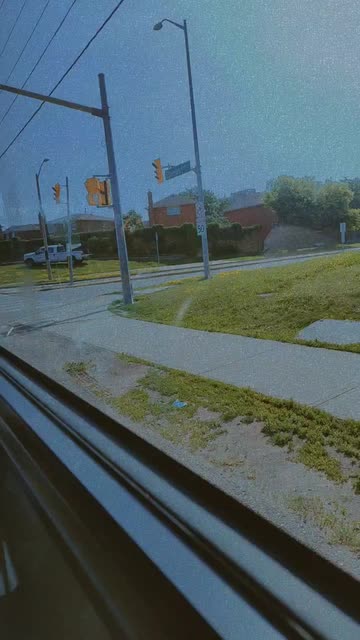 Preview for a Spotlight video that uses the MOODY Lens