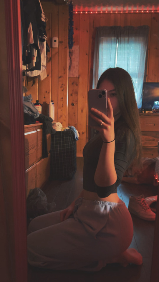 smlyrly