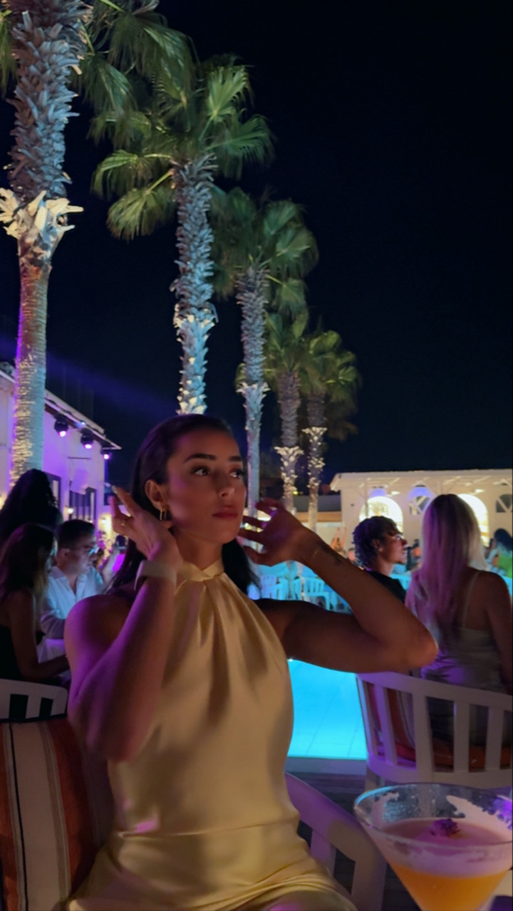 محتوى سناب شات لـ Ziineb 🧚🏻‍♀️