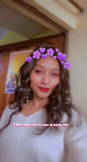 Preview for a Spotlight video that uses the purple love Lens