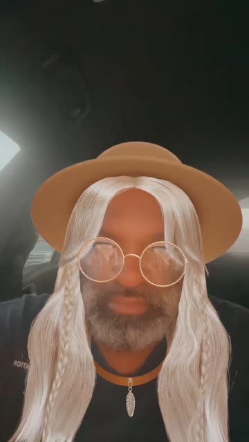 Preview for a Spotlight video that uses the Casual Style Lens