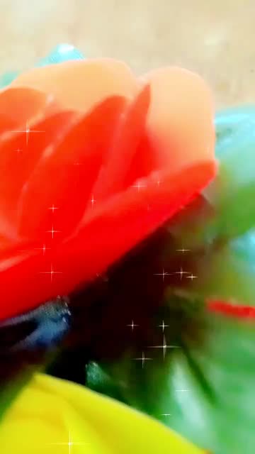 Preview for a Spotlight video that uses the AESTHETIC SPARKLE Lens