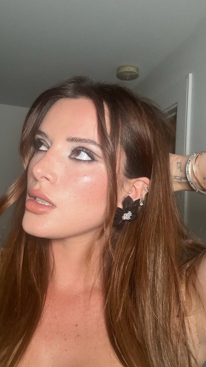 محتوى سناب شات لـ Bella Thorne