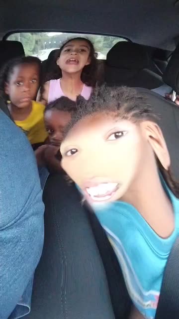 Preview for a Spotlight video that uses the Fruit pUnch Lens