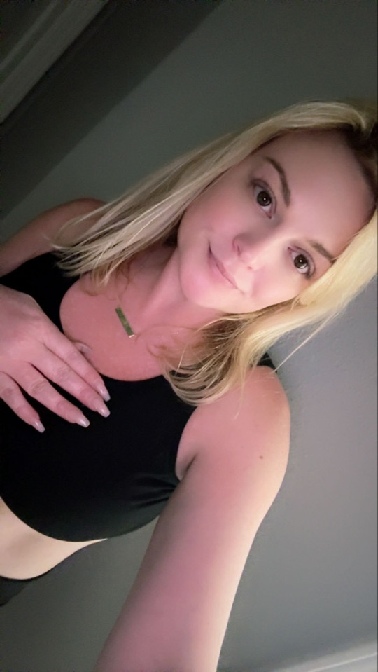 lovelylaur3n