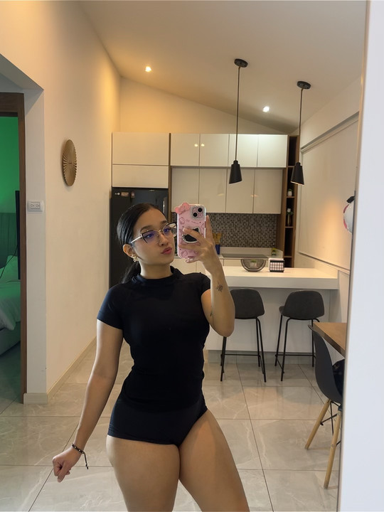 rosieglassy
