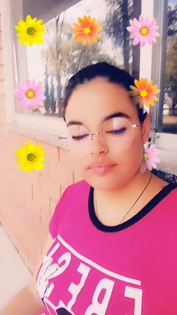 Preview for a Spotlight video that uses the Rotating Flower Wall Lens
