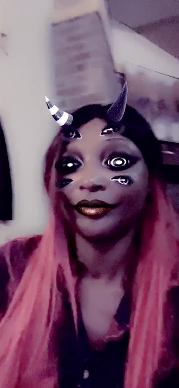 Preview for a Spotlight video that uses the Spiral Eyes Lens