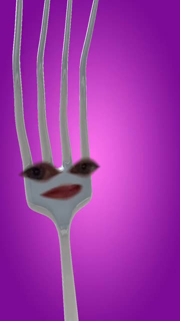 Preview for a Spotlight video that uses the Fork You Lens