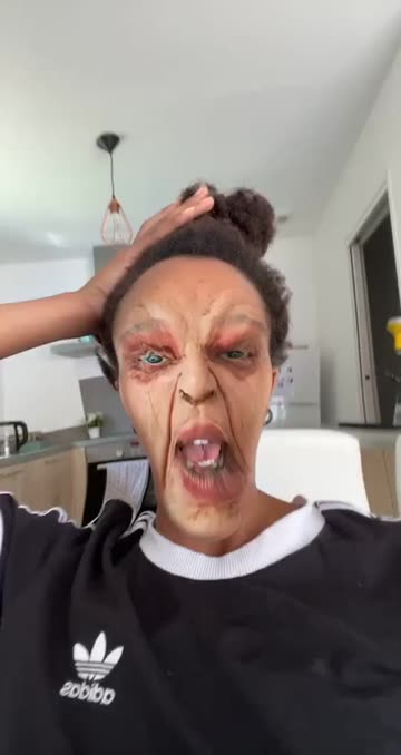 Preview for a Spotlight video that uses the gollum Lens