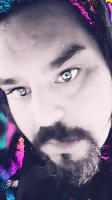 Preview for a Spotlight video that uses the Neon outline Lens