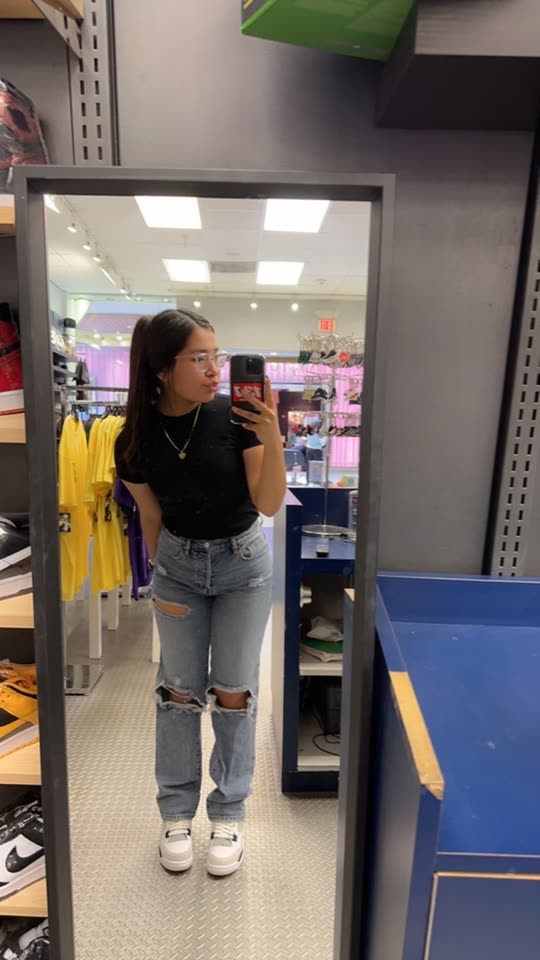 lefty 🖤(@lefty-j) | เรื่องราว Snapchat ตลอดจน Spotlight และเลนส์
