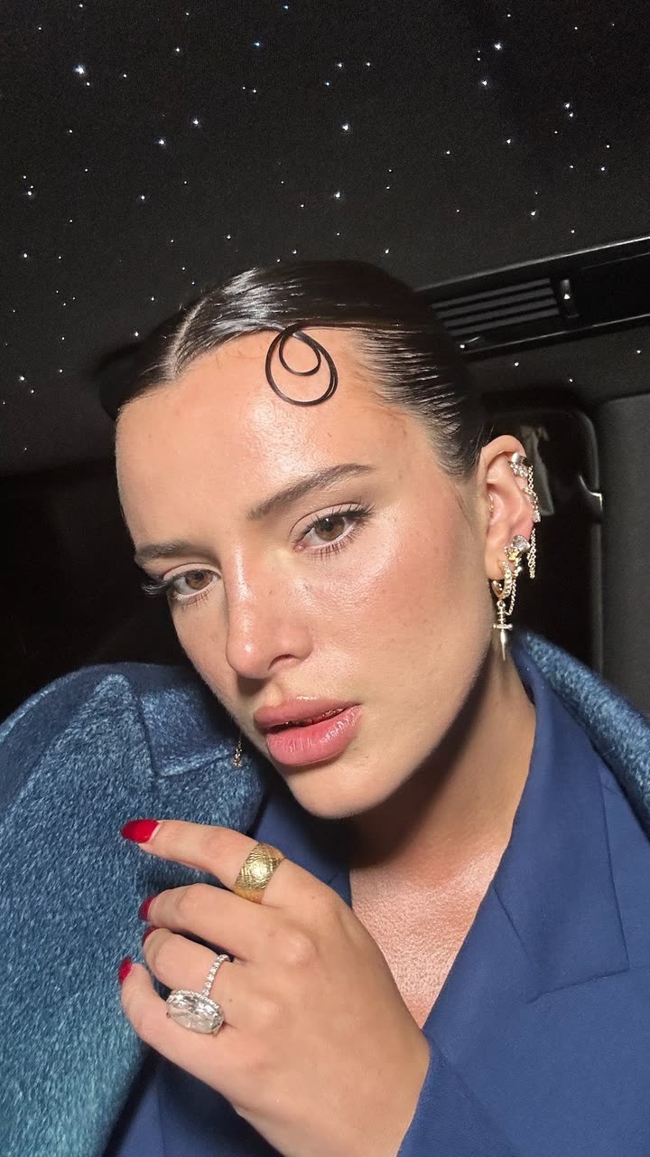محتوى سناب شات لـ Bella Thorne