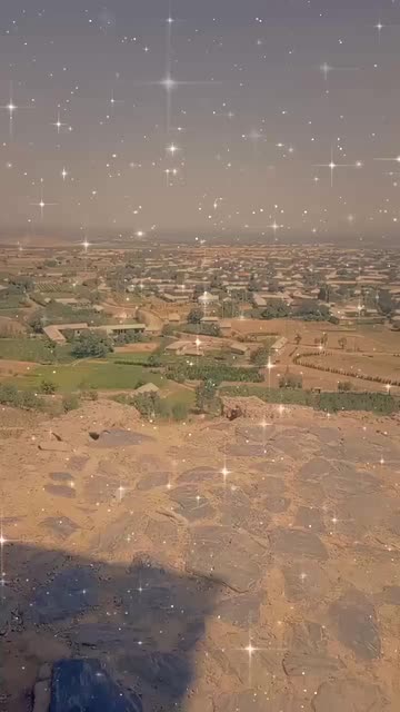 Preview for a Spotlight video that uses the Dust and Stars Lens