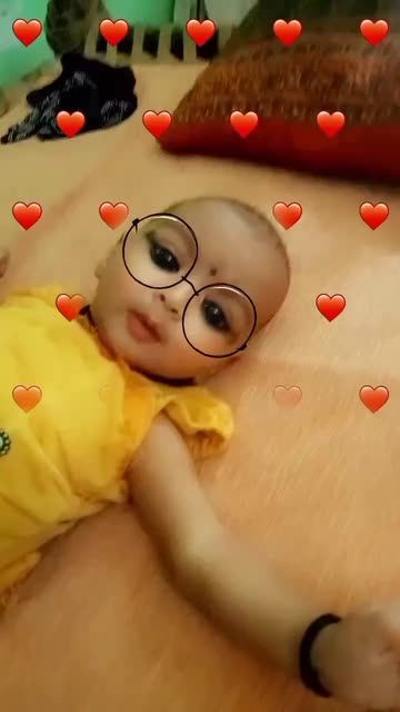 Preview for a Spotlight video that uses the Cute Love Lens