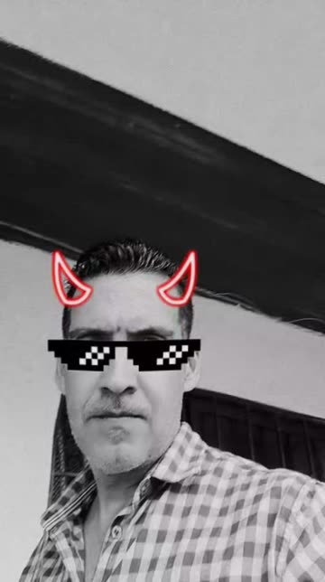 Preview for a Spotlight video that uses the Horns X Glasses Lens