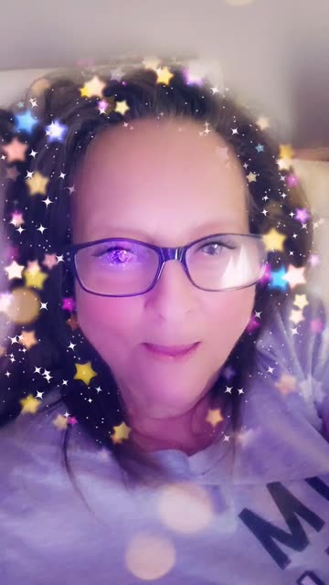 Preview for a Spotlight video that uses the Starry Hair Lens