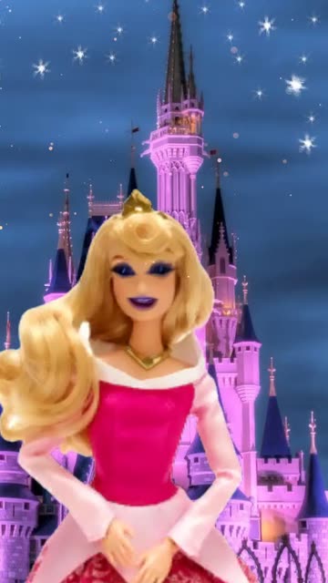 Preview for a Spotlight video that uses the Cinderella Lens
