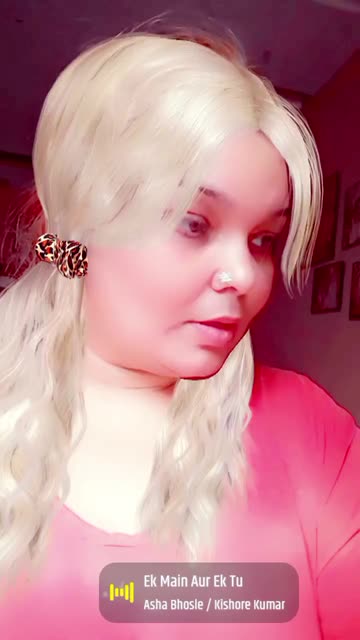 Preview for a Spotlight video that uses the Blondie Ponytails Lens