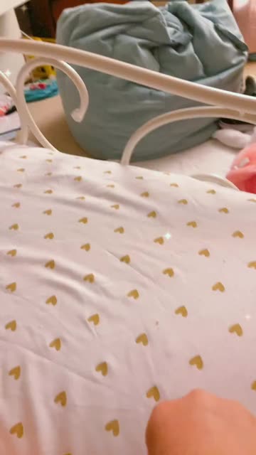 Preview for a Spotlight video that uses the Kitty with Nails Lens