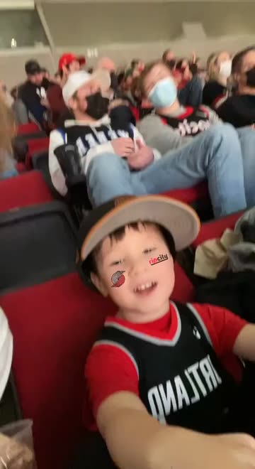 Preview for a Spotlight video that uses the Trail Blazers Lens