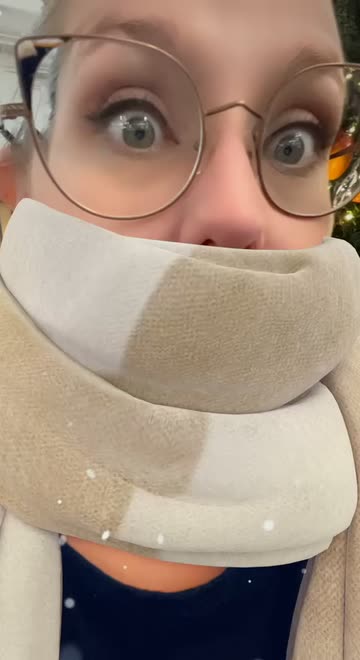 Preview for a Spotlight video that uses the Winter Scarf Lens